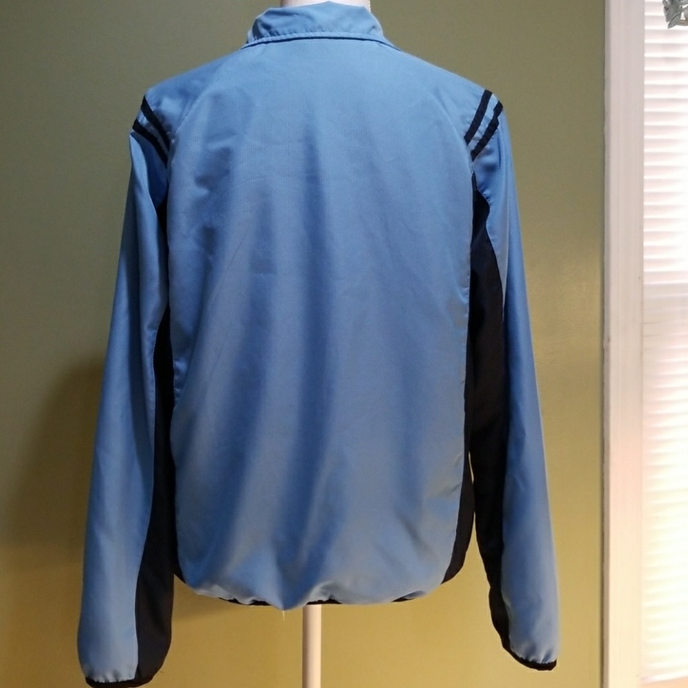 Beautiful Jacket - Picture 2 of 3